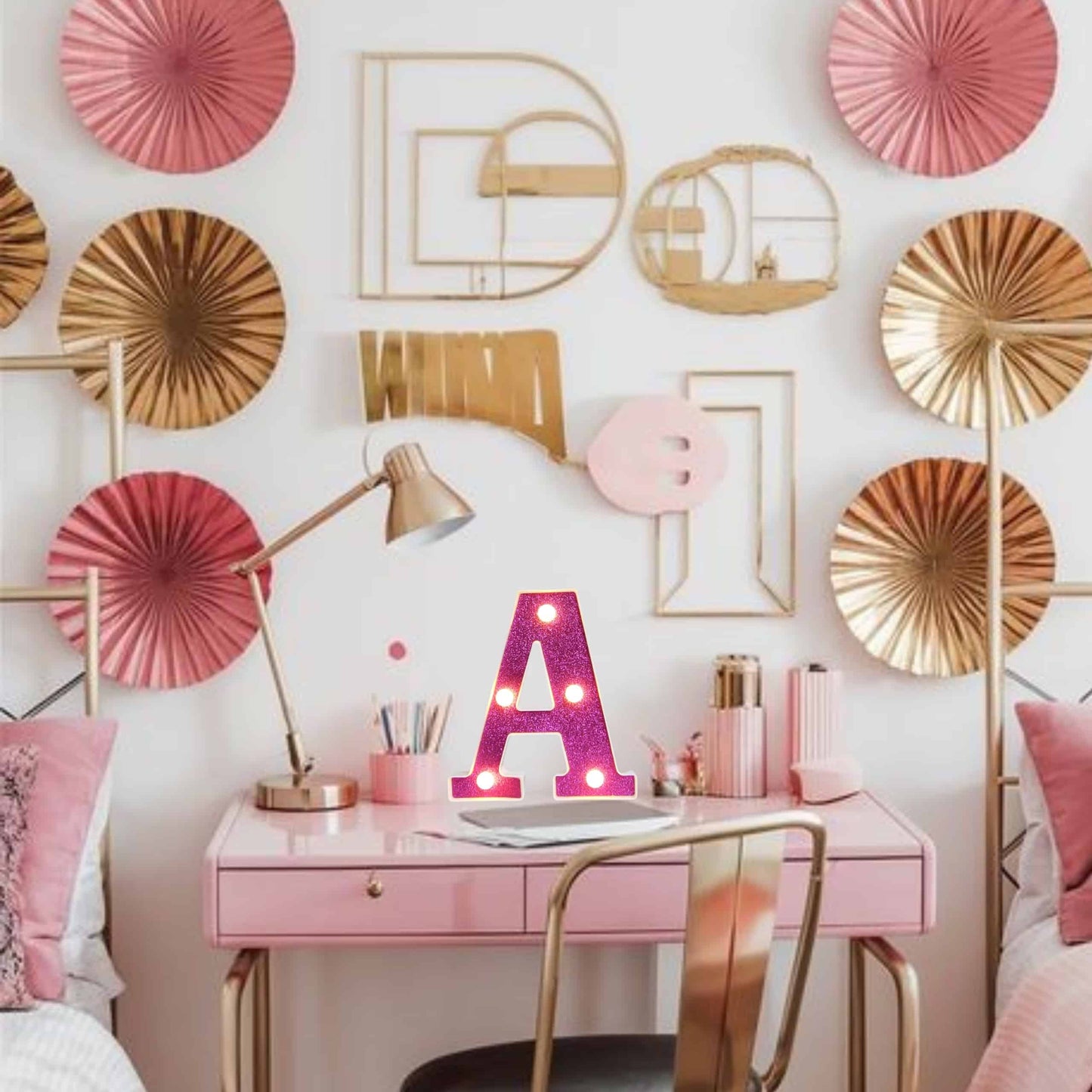 GlimmerGlow™ – Letras LED Decorativas con Purpurina Rosa y Luz Cálida