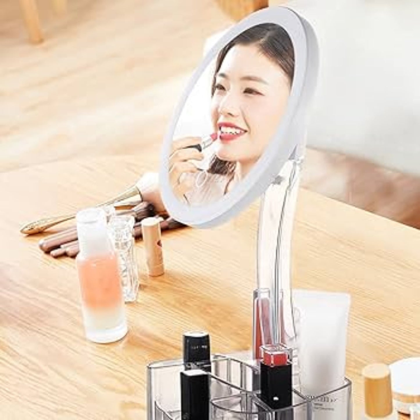 Espejo organizador con compartimentos transparentes para brochas y cosméticos