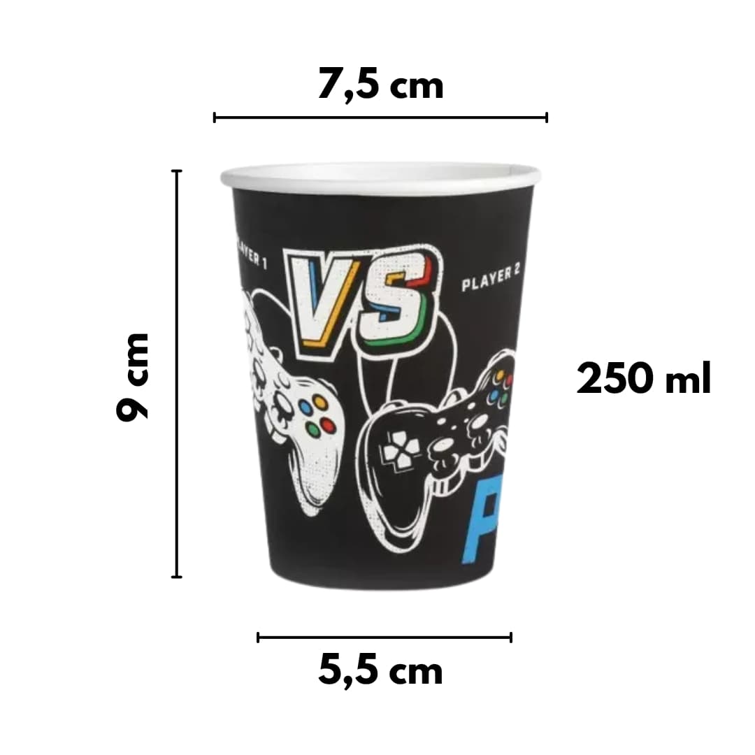 Detalle de vaso gamer negro con impresión HD 'GAME', perfecto para cumpleaños infantiles