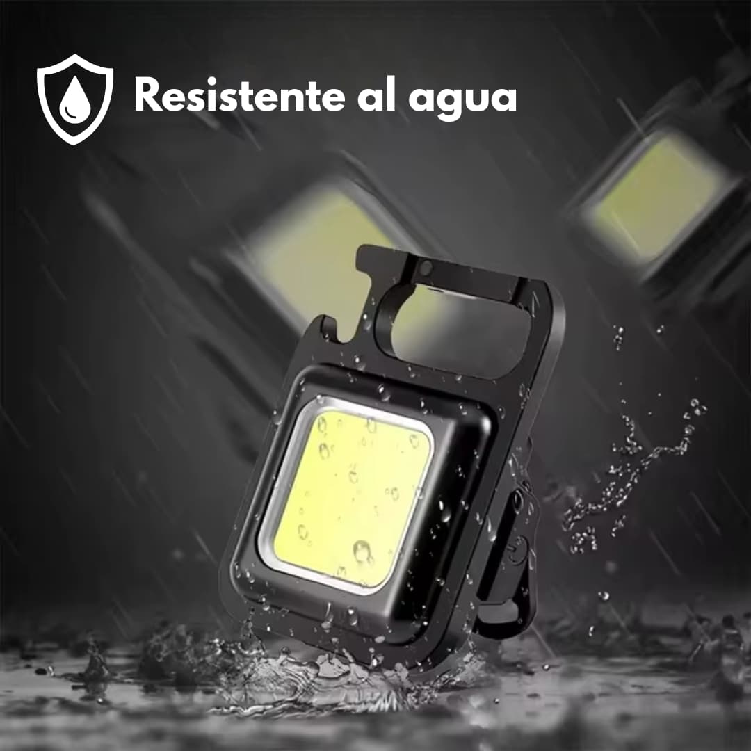 Linterna COB 800 lm sujeta a llavero mediante mosquetón