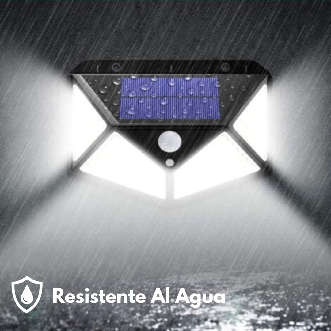 Lámpara solar LED funcionando en modo sensor de luz fuerte en patio trasero