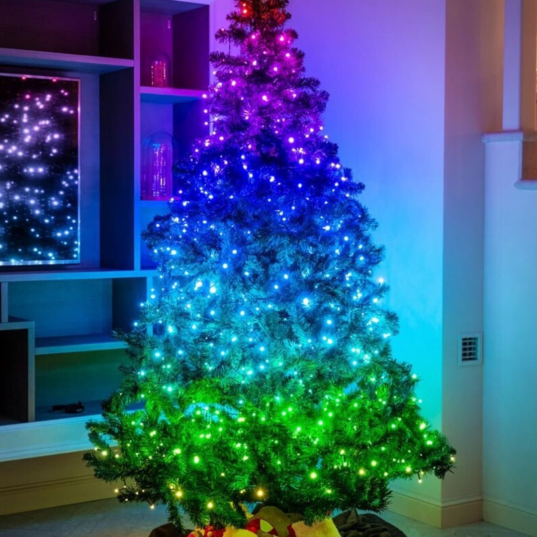 App móvil ajustando color y brillo de la tira LED IP68 multicolor
