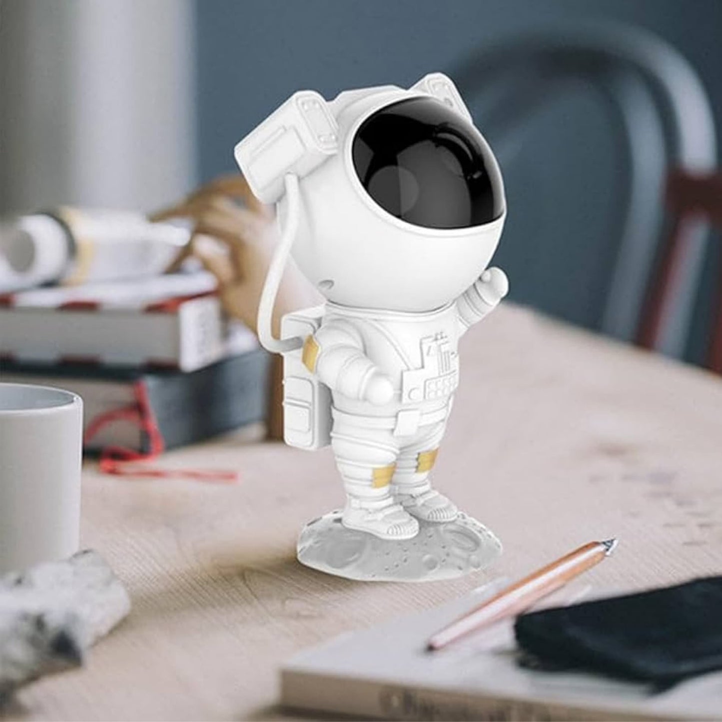Lámpara proyector galaxia en forma de astronauta decorativa para habitación infantil