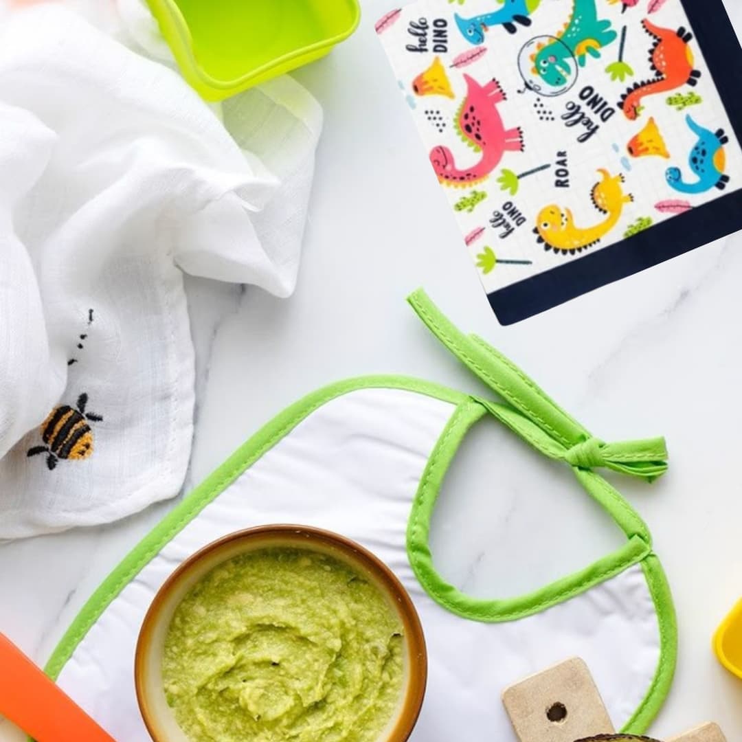 12 servilletas Hello Dino combinables con platos y vasos de la colección