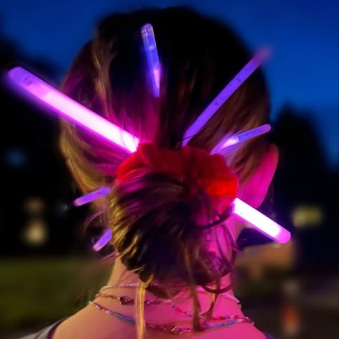 Transforma tu fiesta con las pulseras fluorescentes GlowMaster Pro 500