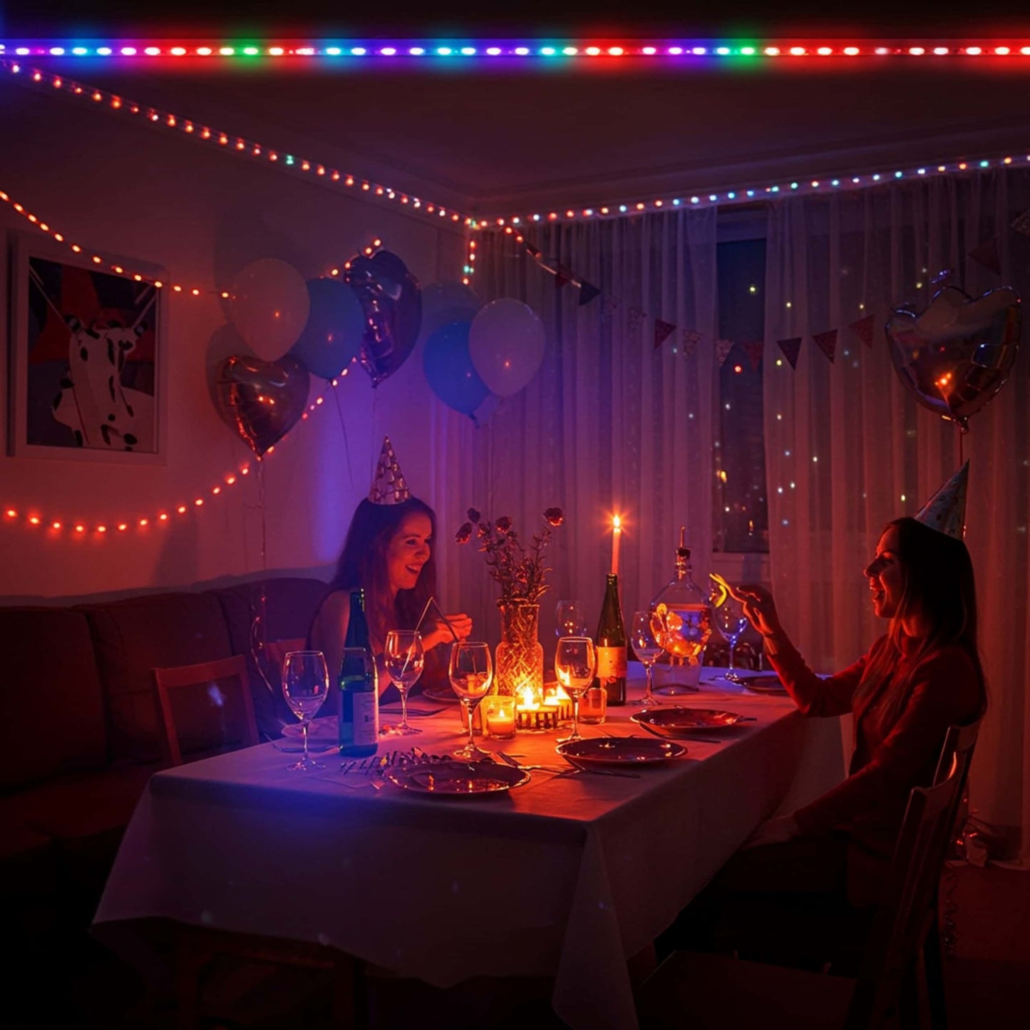 Tira LED RGB creando ambiente festivo en cumpleaños nocturno dentro de casa.