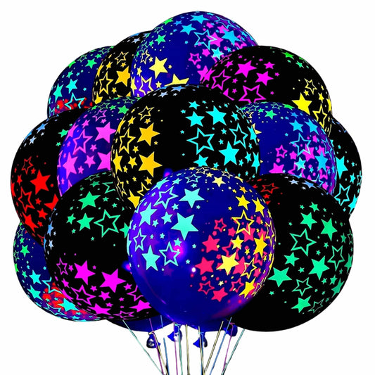 Globos fluorescentes LumiStar FX brillando bajo luz negra en una fiesta UV