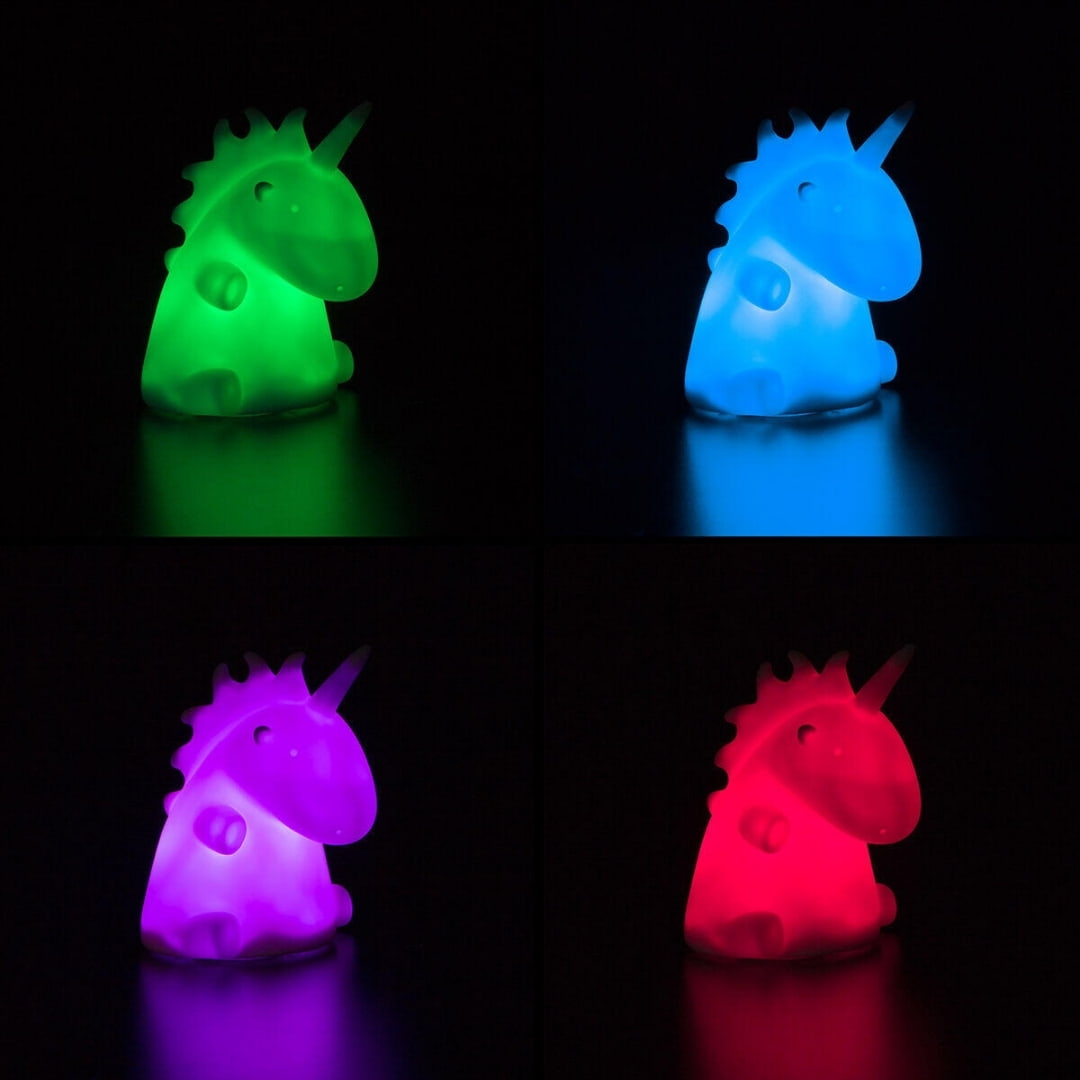 Lámpara unicornio LED con cambio de color automático en habitación infantil