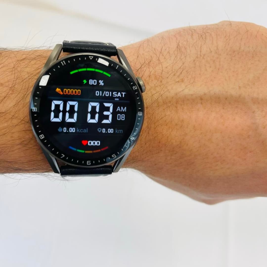 Detalle del monitor de frecuencia cardíaca y presión arterial del Smartwatch Pro
