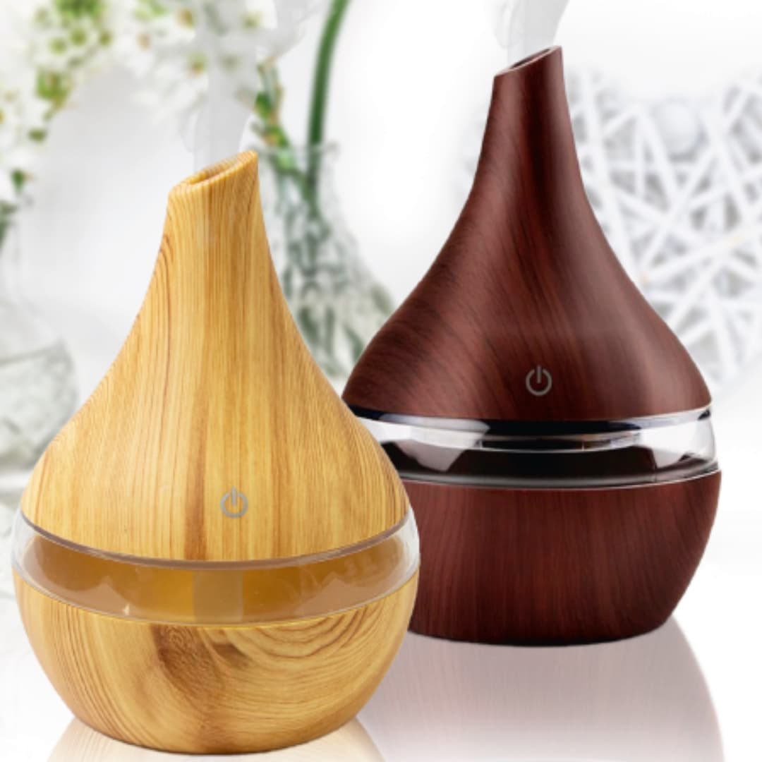 Humidificador ultrasónico 300ml en uso durante sesión de yoga