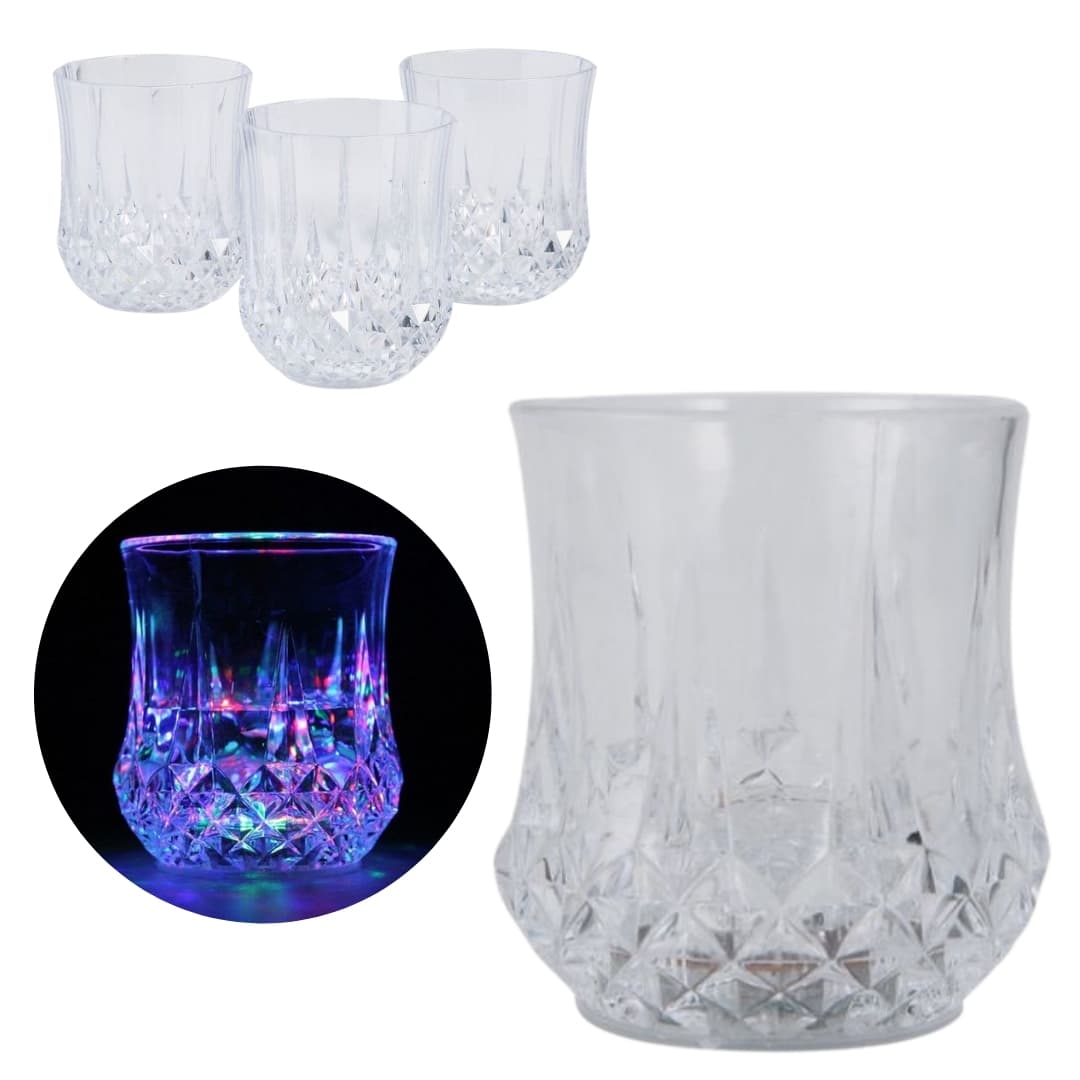 Vasos LED luminosos multicolor con luces integradas, presentados sobre fondo blanco