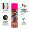 Ventajas y características del spray capilar La Fiesta Gráfico informativo que explica que el producto ofrece color al instante, es versátil para mezclar colores, no mancha la ropa y se quita con un solo lavado.