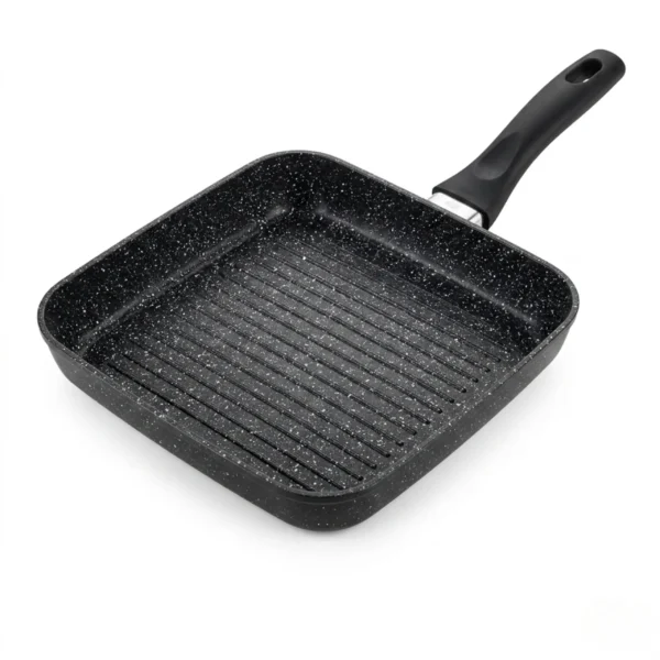 Vista general de sartén grill profesional cuadrada con recubrimiento antiadherente efecto piedra y mango negro ergonómico sobre fondo blanco.